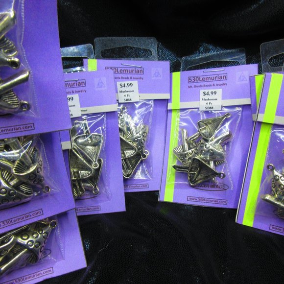 Silver Plated Mushroom Charms Spacer Beads 6Pcs In Each Package Lot Of 8 - Picture 3 of 3